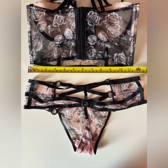 Victoria Secret bustier top set size 34B - Picture 3 of 4